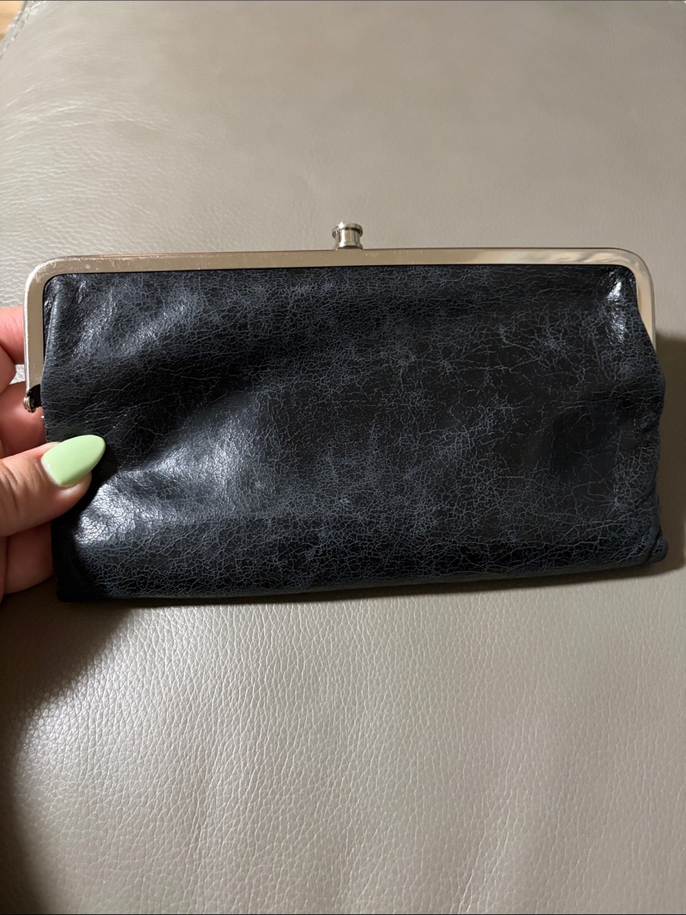 HOBO LAUREN WOMEN'S Purse Clutch wallet.